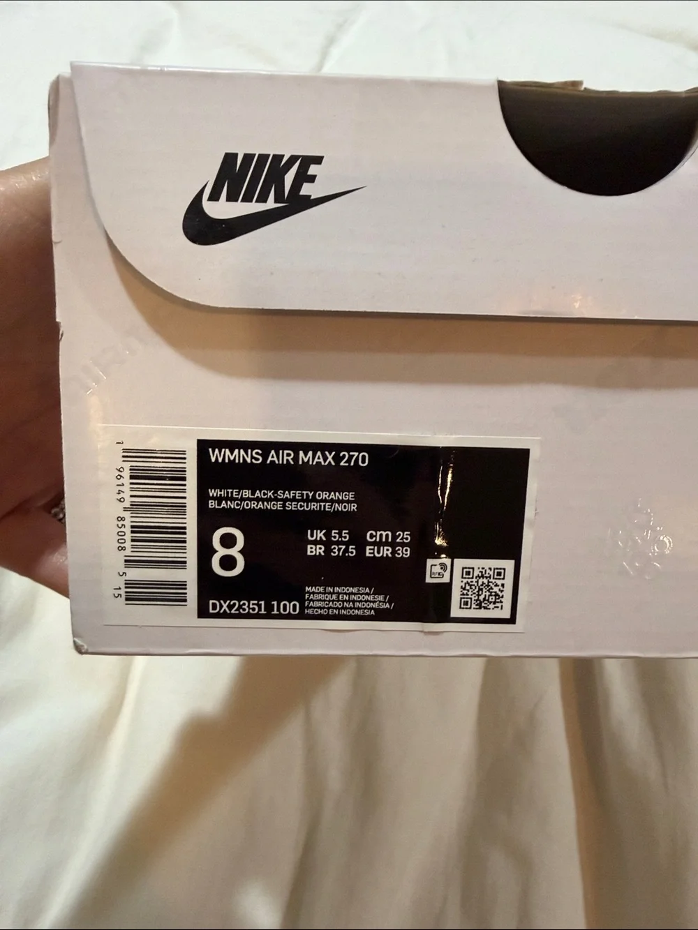 Nike Air Max 270 White Black Safety Orange Sneakers Women’s 8 NEW